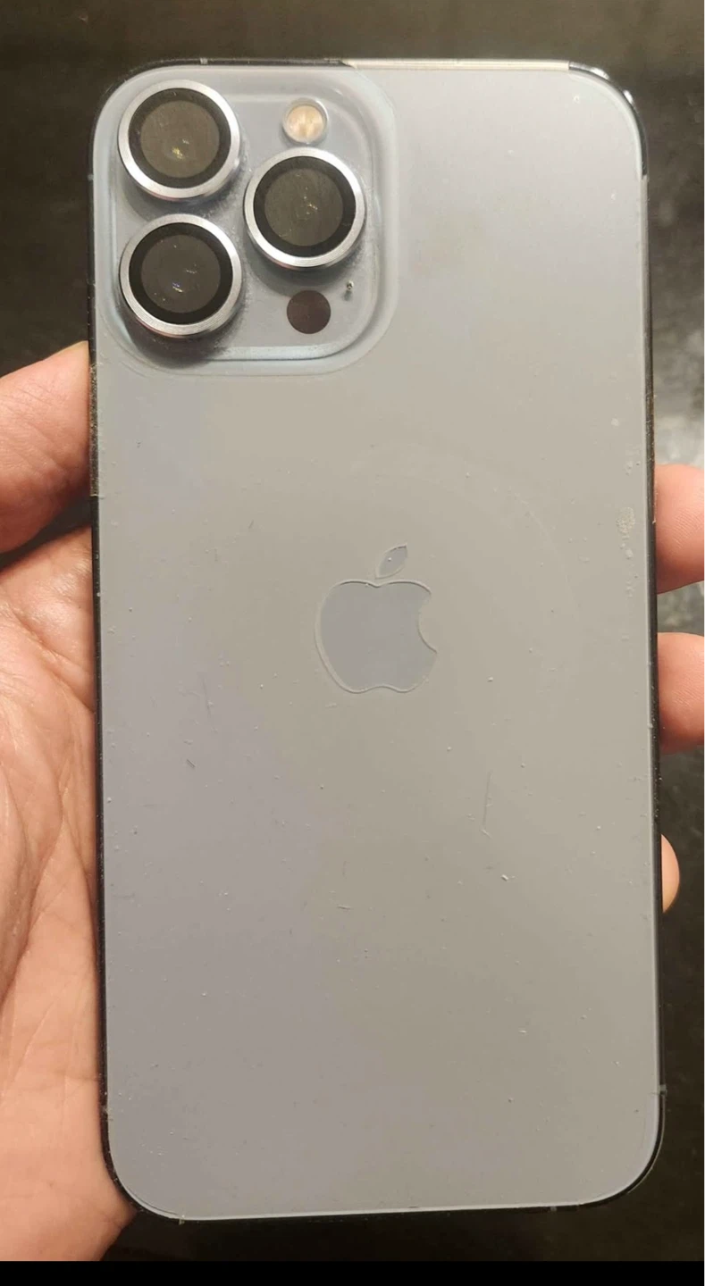 Like New Apple iPhone 13 Pro Max blue with box-128-86% battery