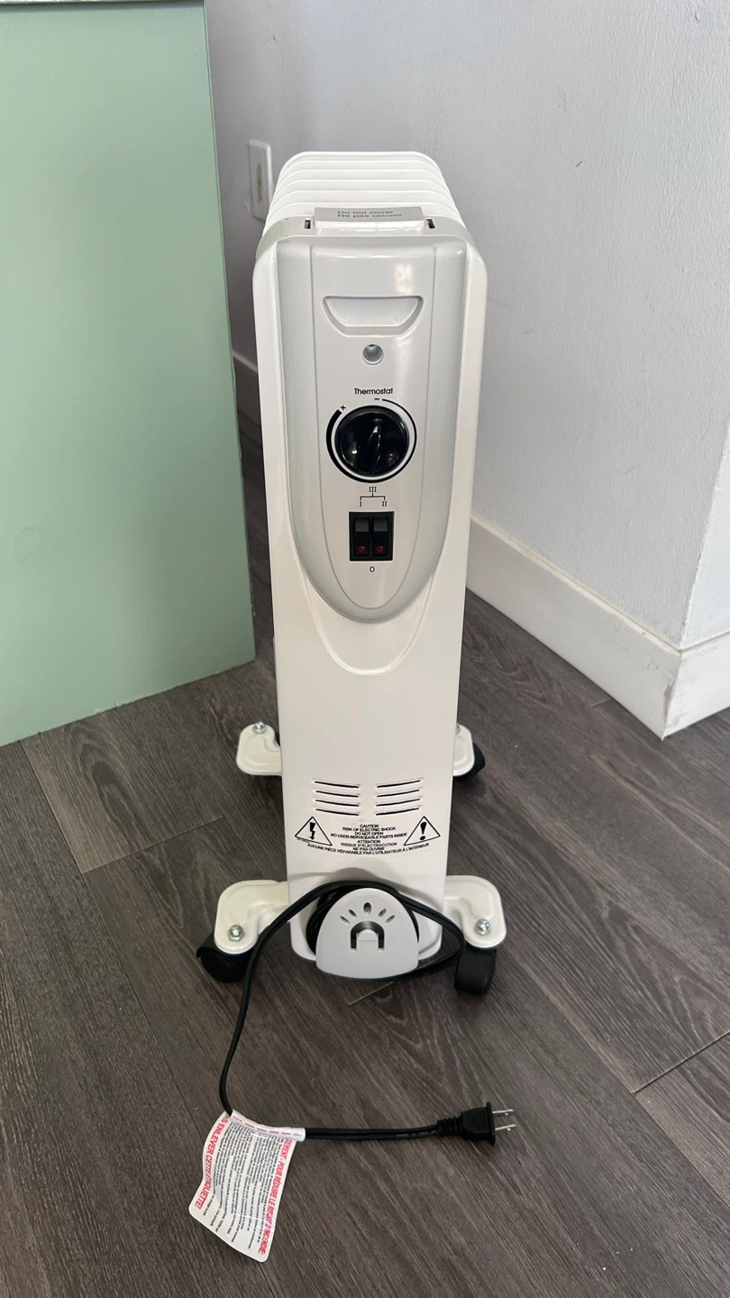 White Oil-Filled Radiator Heater with Thermostat