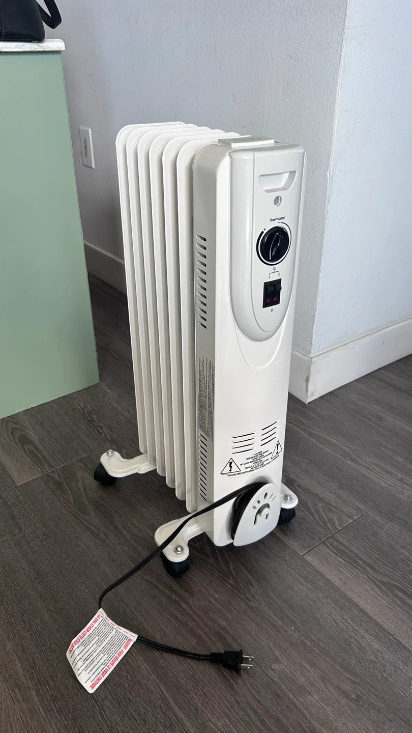 White Oil-Filled Radiator Heater with Thermostat - photo 2