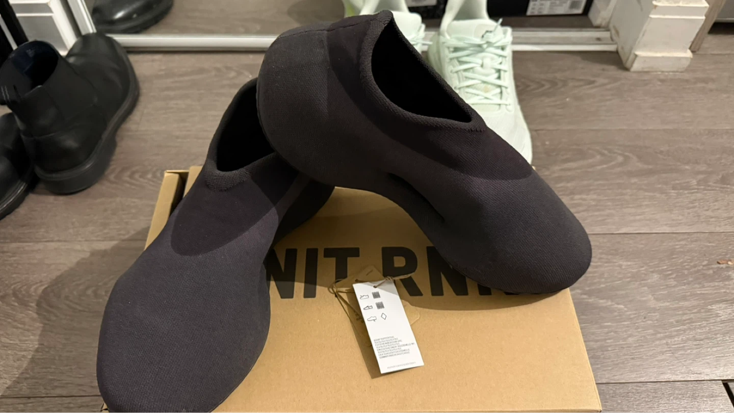 Adidas Yeezy Knit Runner Shoes - photo 2