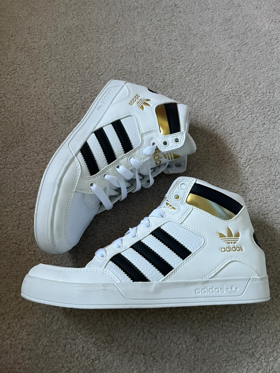 Adidas High Top Shoes Size M5.5/ W6.5 - photo 2