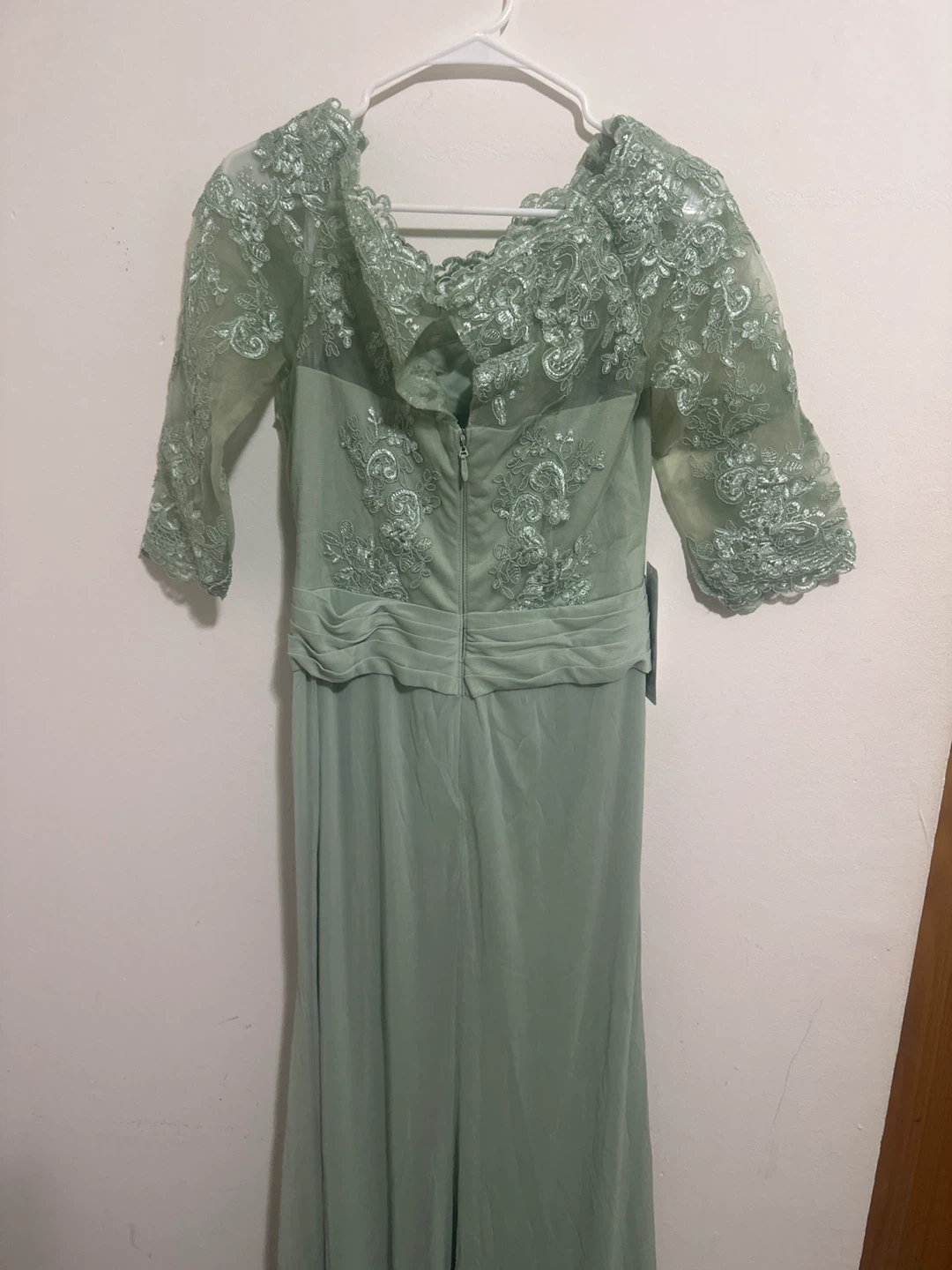 Azazie Gown Dusty Sage Size 10 - photo 3