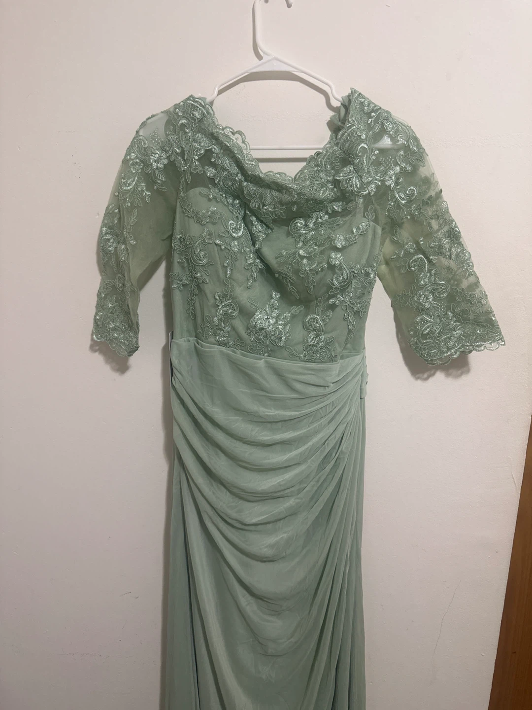 Azazie Gown Dusty Sage Size 10 - photo 2