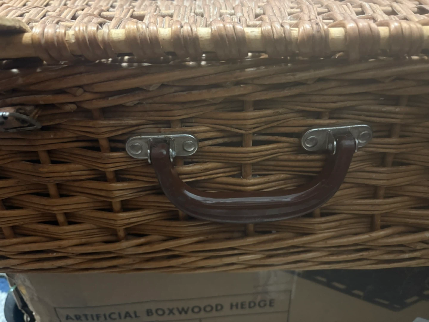 Antique Coracle Picnic Basket Set - photo 4