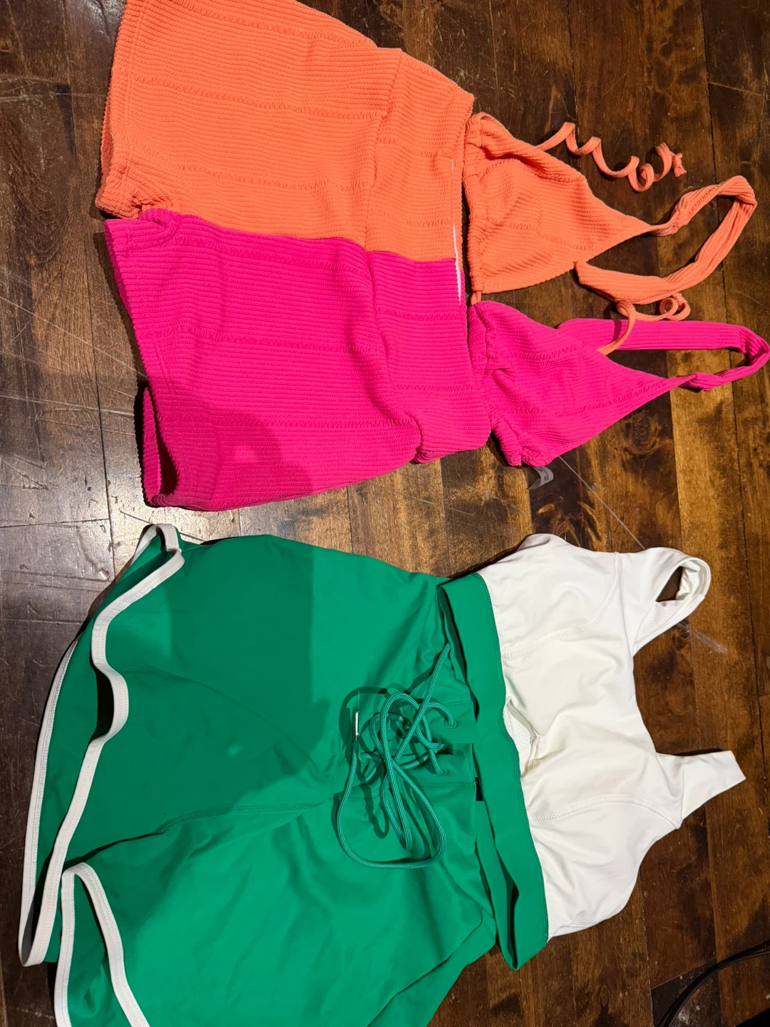 Women's Swimsuit and Shorts Set size small  both $10 - photo 3