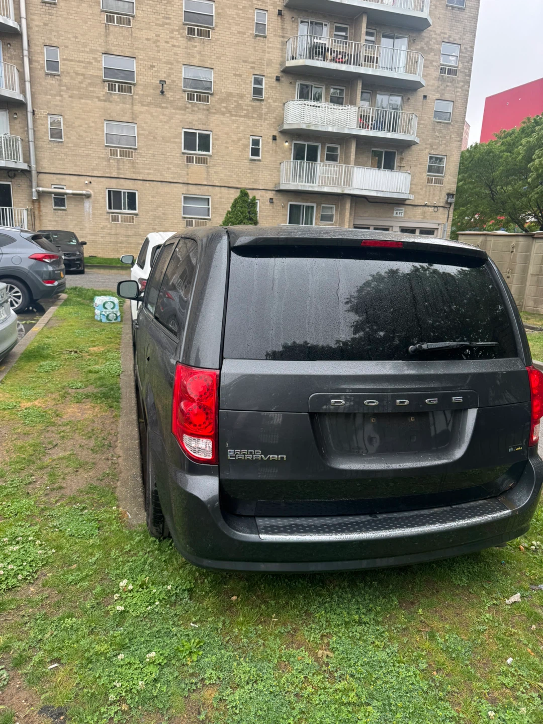 Dodge Grand Caravan Minivan - photo 3