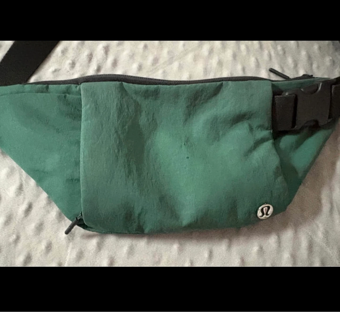 Lululemon Fanny Pack Crossbody Bag Green - photo 2
