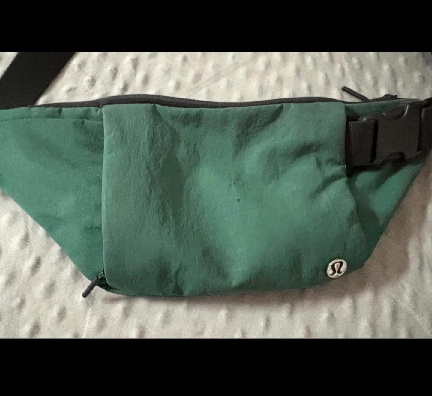 Lululemon Fanny Pack Crossbody Bag Green - photo 2