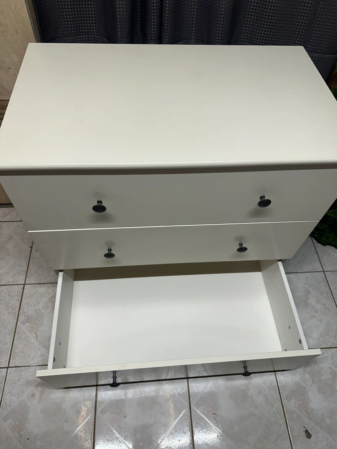 White 3-Drawer Dresser - photo 3