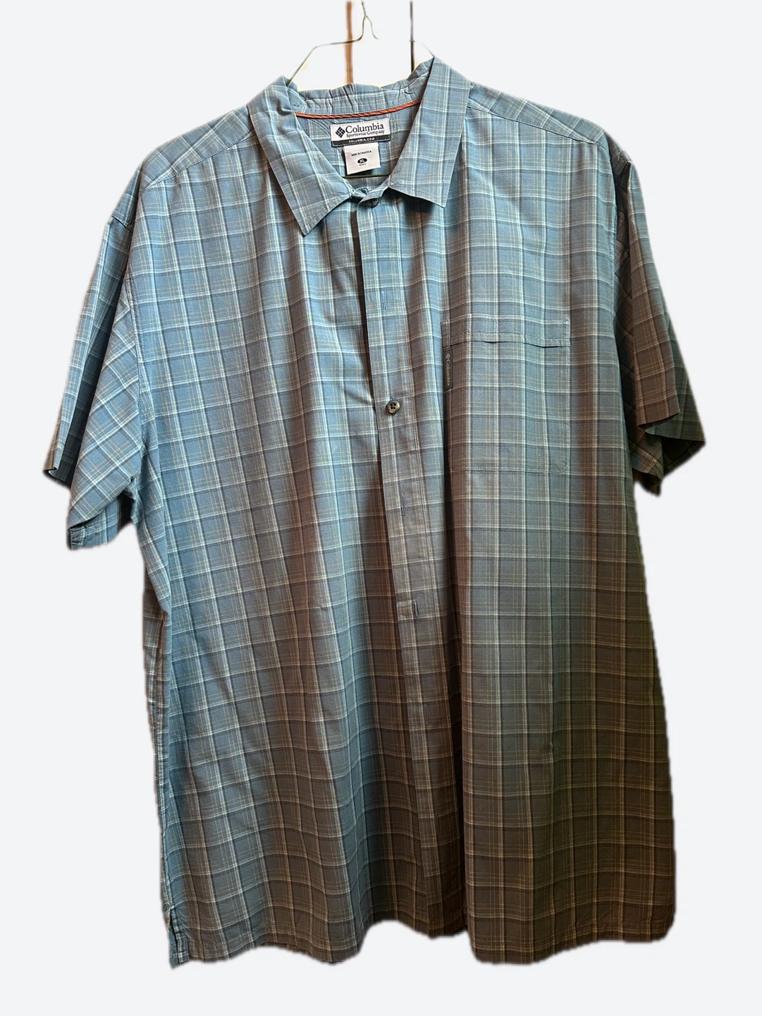 2 XL Columbia Men’s Short Sleeve Button Up Tee Shirt