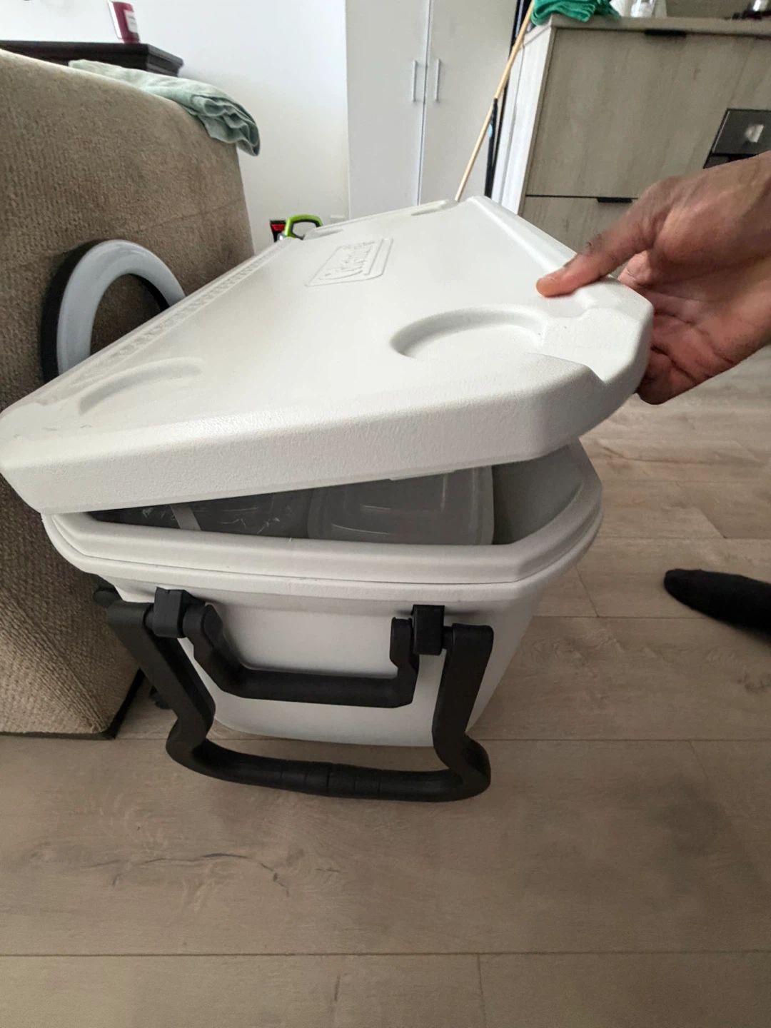Coleman 316 Marine Series Hard Cooler, White, 120-QT - photo 3