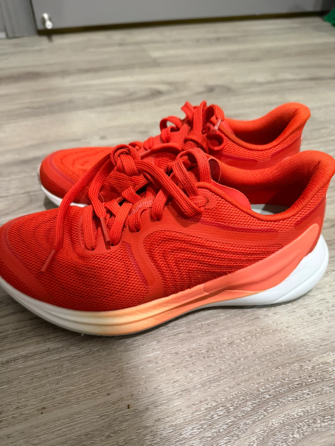 Lululemon Women's Running Shoes Size 7