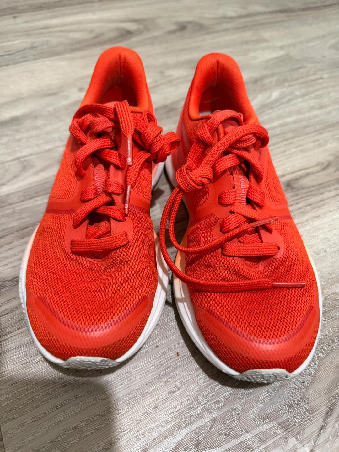 Lululemon Women's Running Shoes Size 7 - photo 2