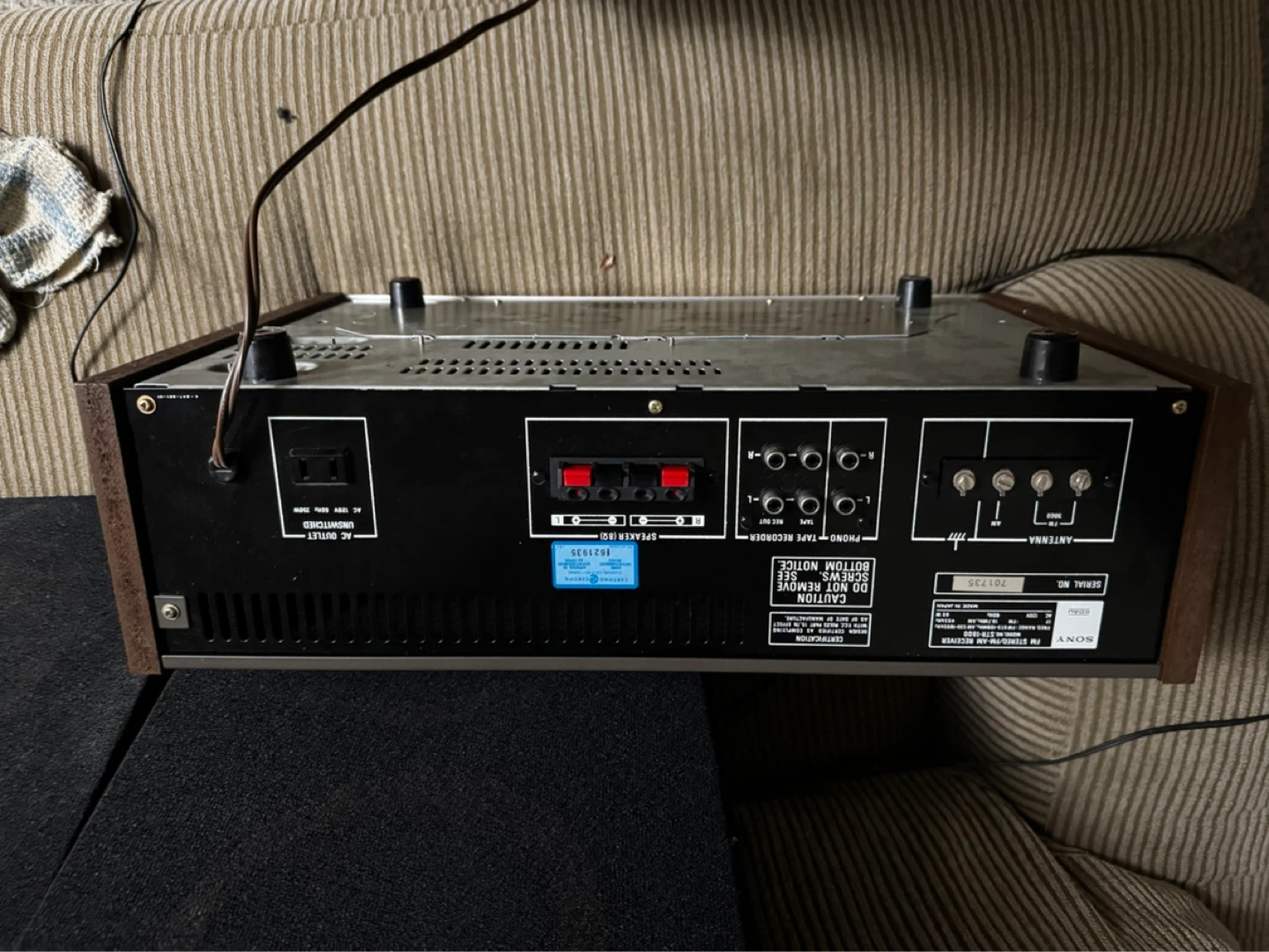 Sony STR-900 AM/FM Stereo Receiver and SS-420 Speakers - photo 4