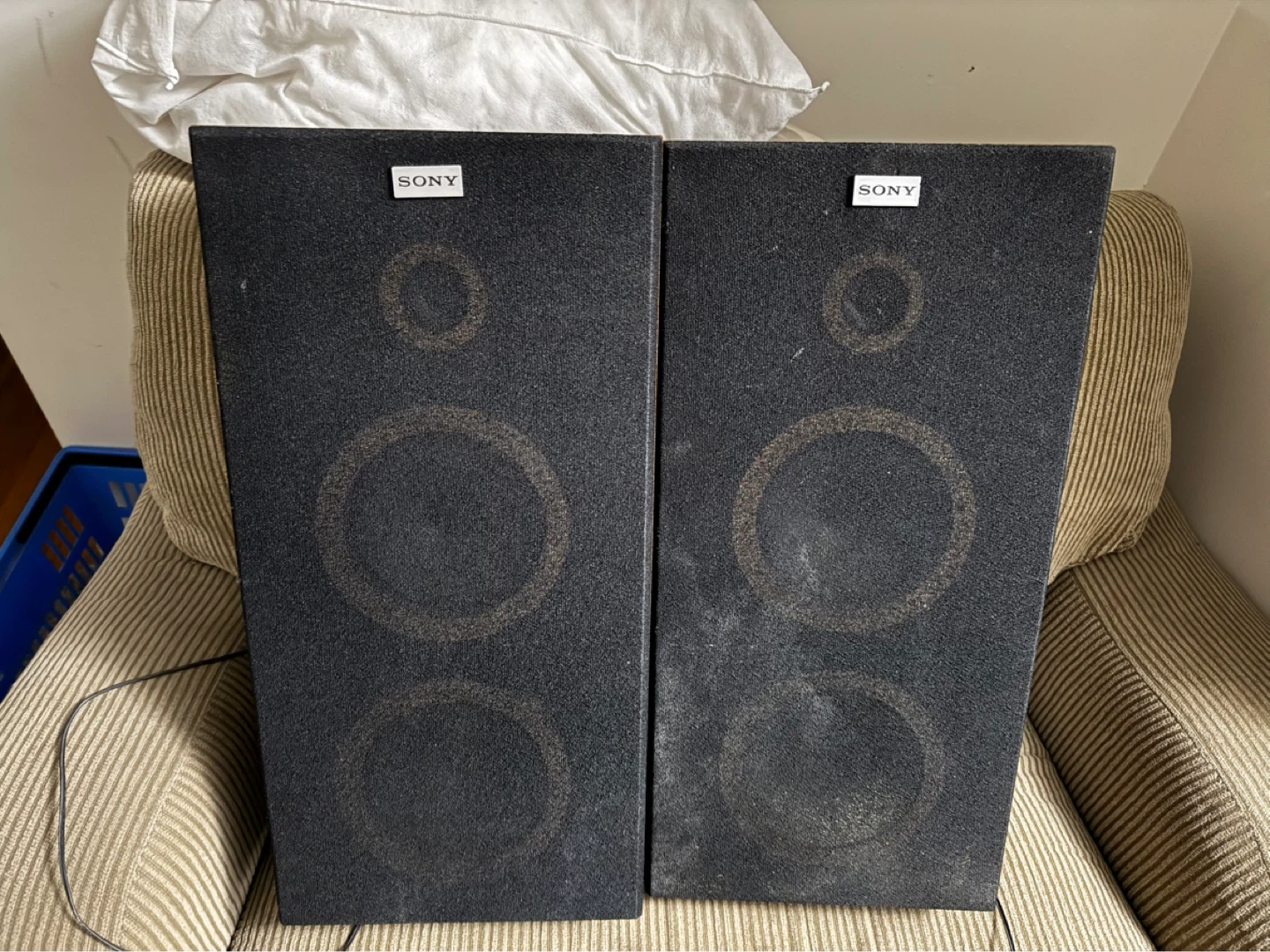 Sony STR-900 AM/FM Stereo Receiver and SS-420 Speakers
