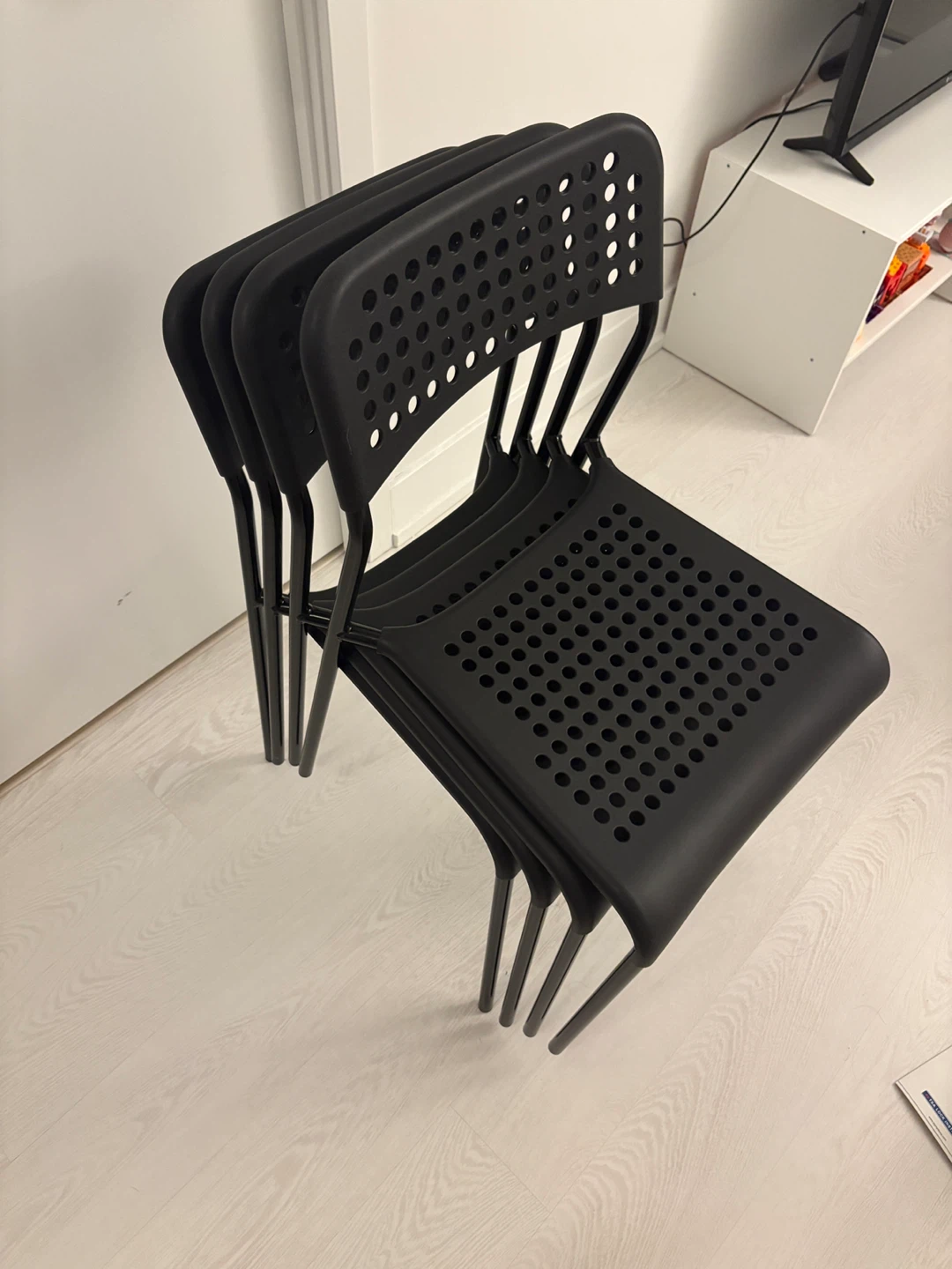 IKEA SANDSBERG Chair, Black (4) - photo 2