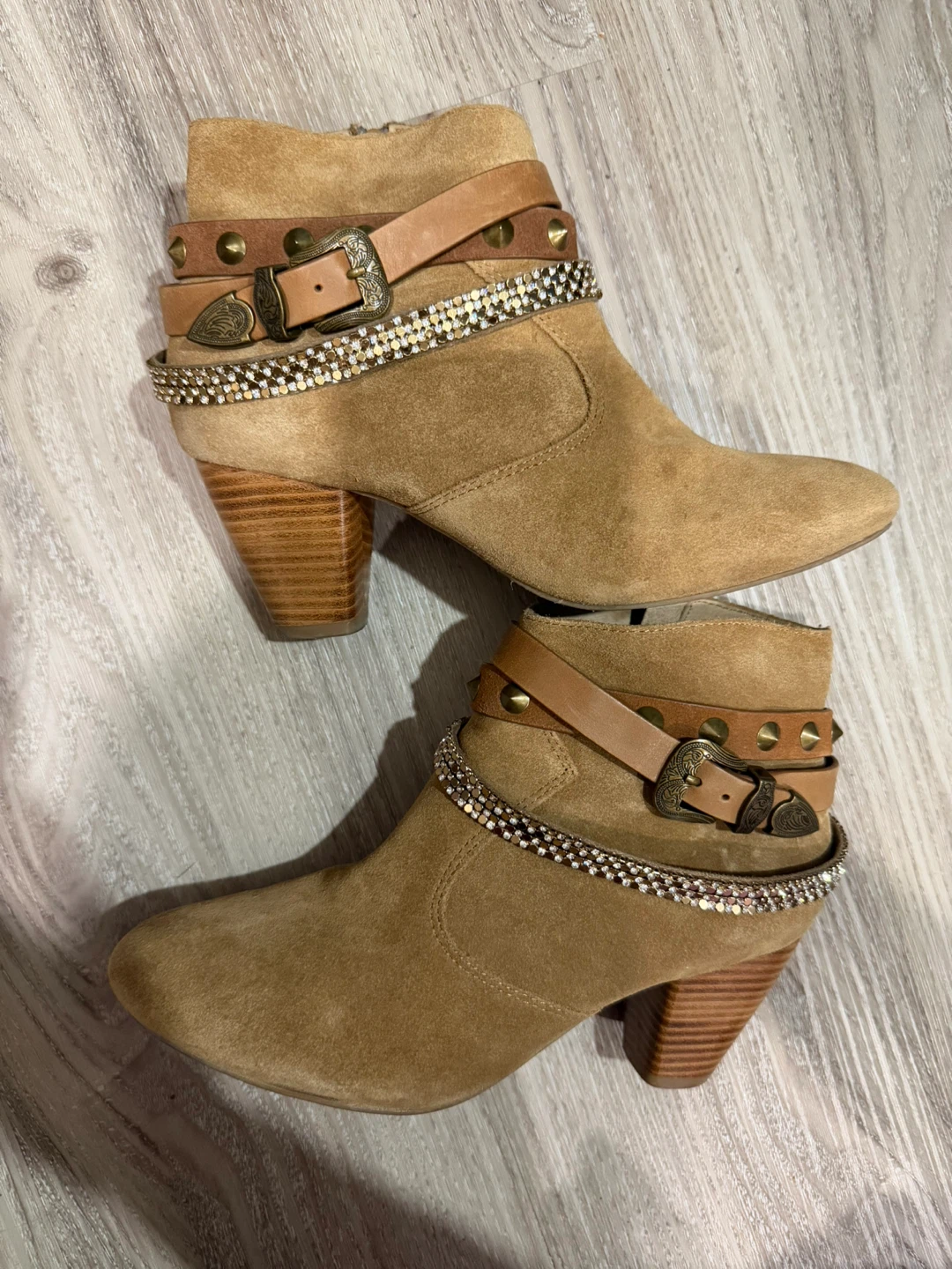 ALDO Brown Suede Ankle Boots - photo 5