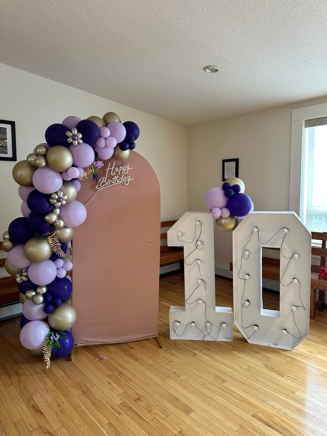 Marquee Number 10 with Balloon Arch