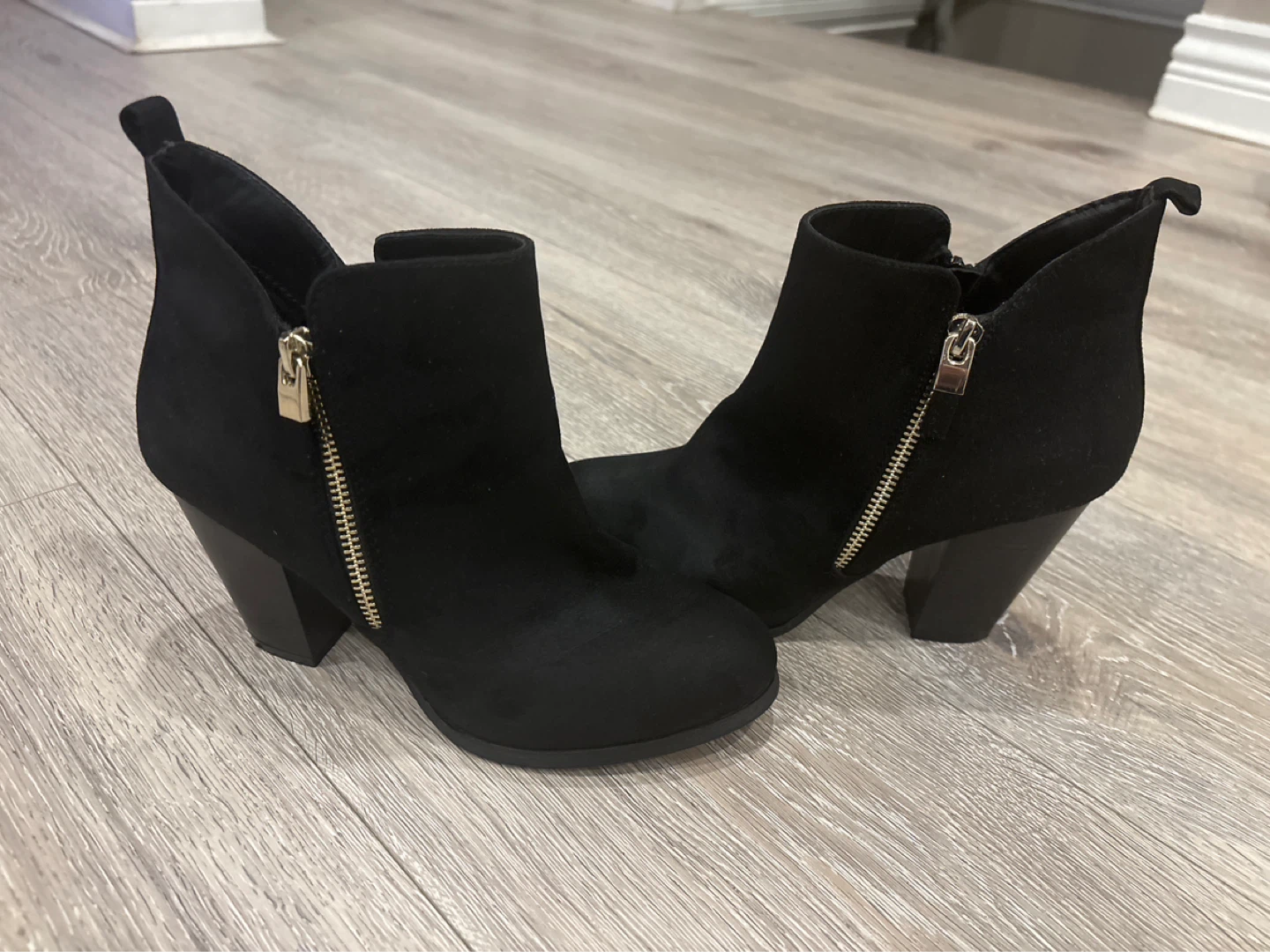 Black Heeled Ankle Boots - photo 3