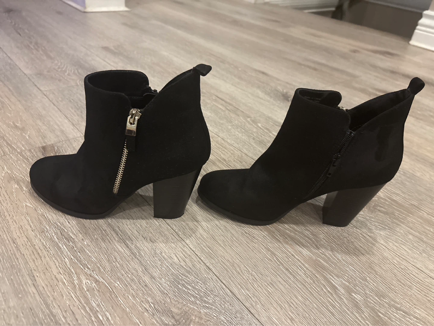 Black Heeled Ankle Boots - photo 4