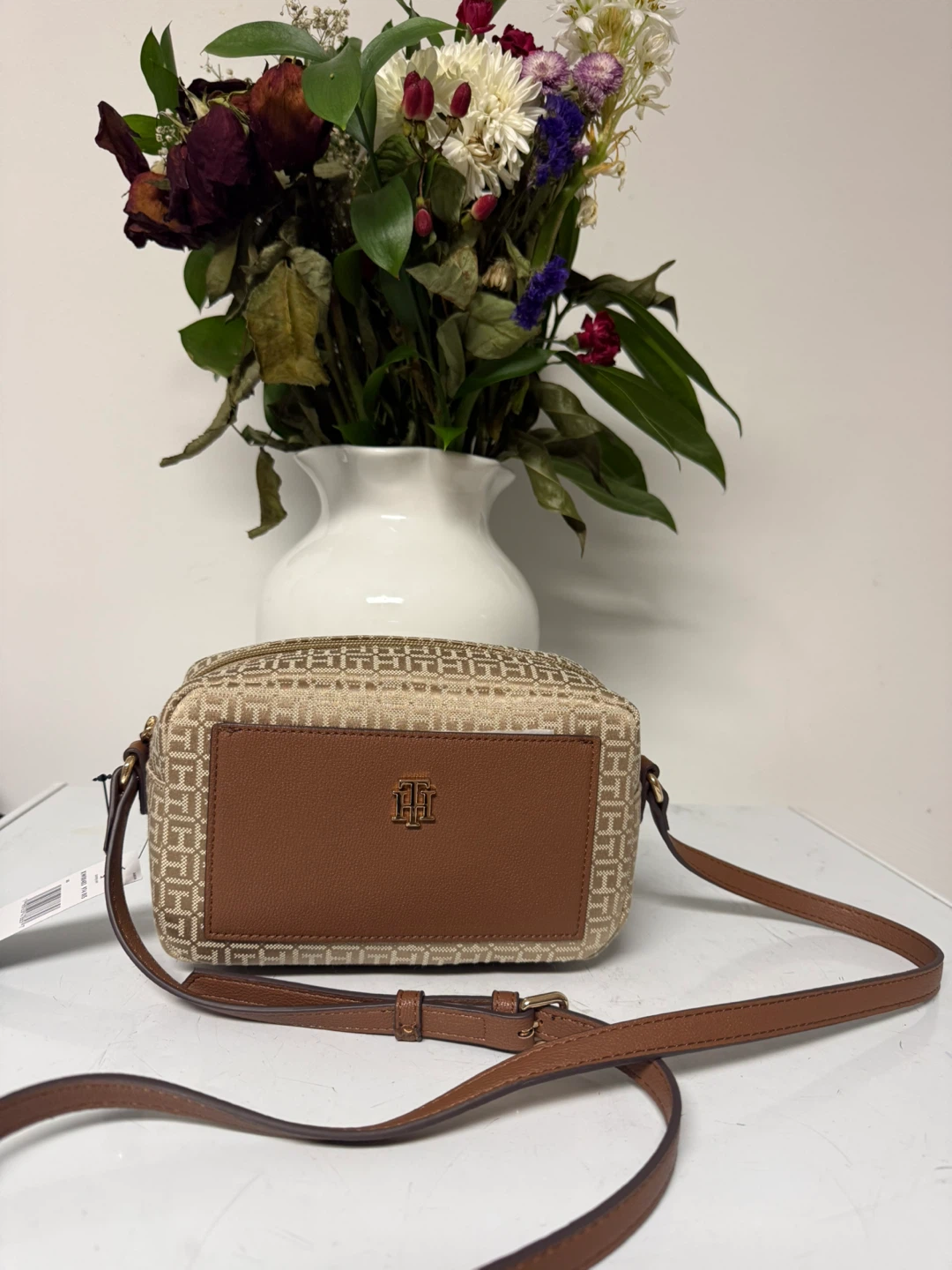 Tommy Hilfiger Crossbody Bag