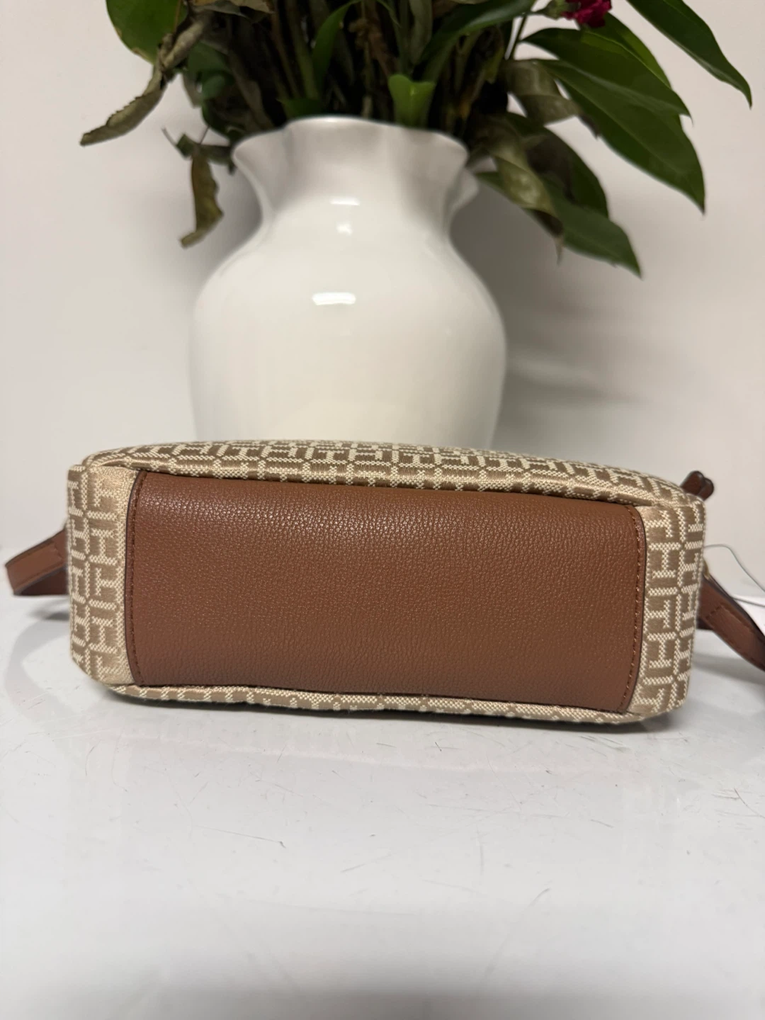 Tommy Hilfiger Crossbody Bag - photo 3