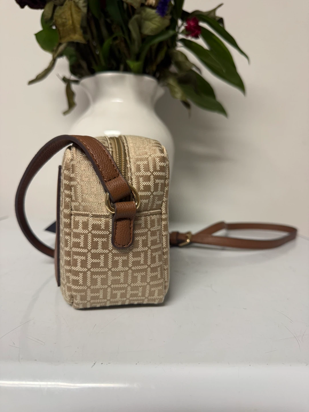 Tommy Hilfiger Crossbody Bag - photo 4