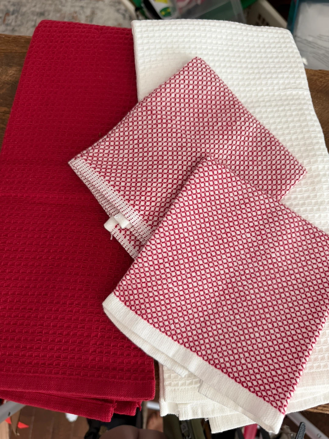 NEW Kitchen Towels Set - Red and White Plaid & Solid - photo 2
