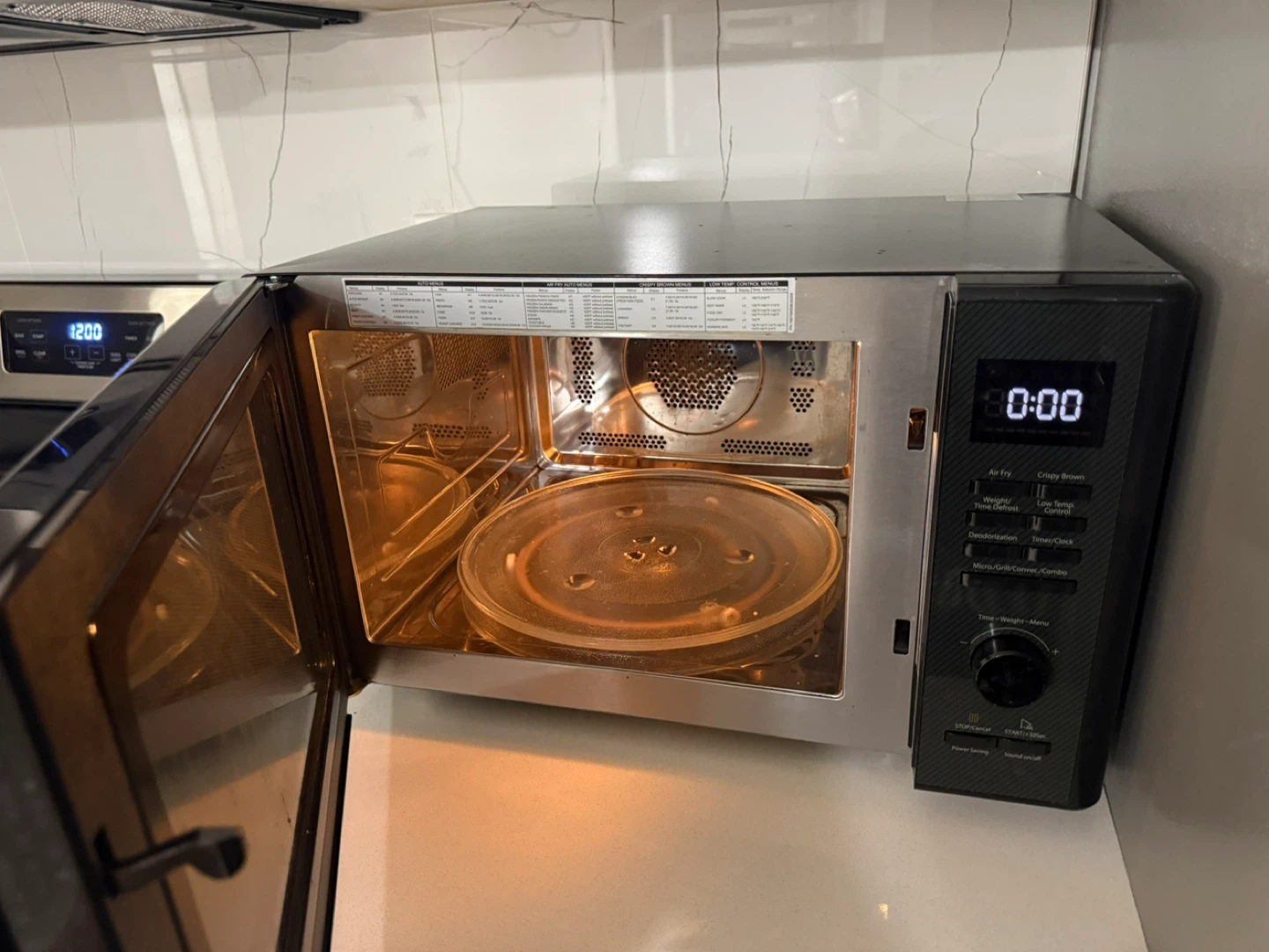 Black + Decker 5-in-1 Microwave - photo 4
