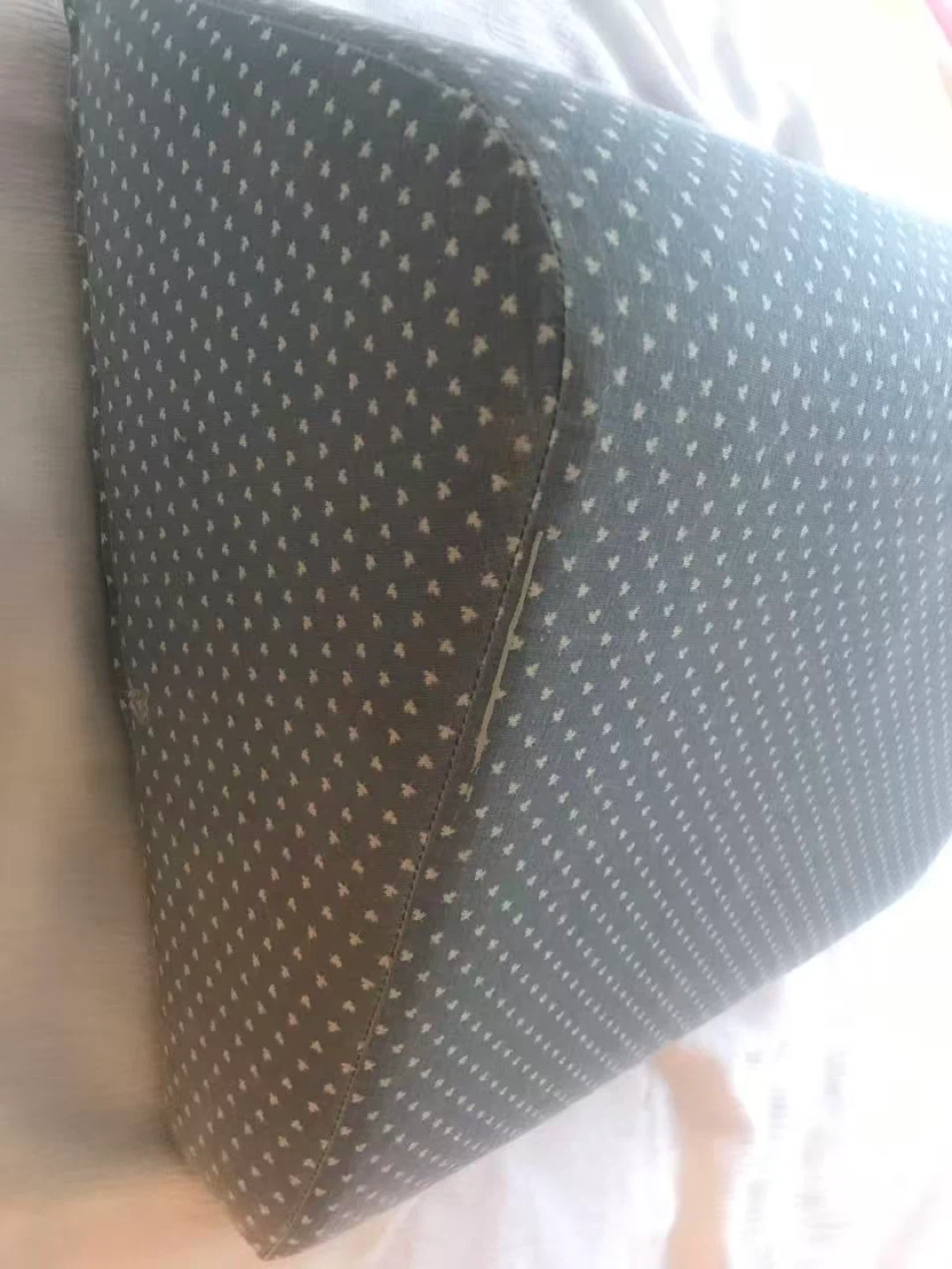 Grey patterned body positioner pillow