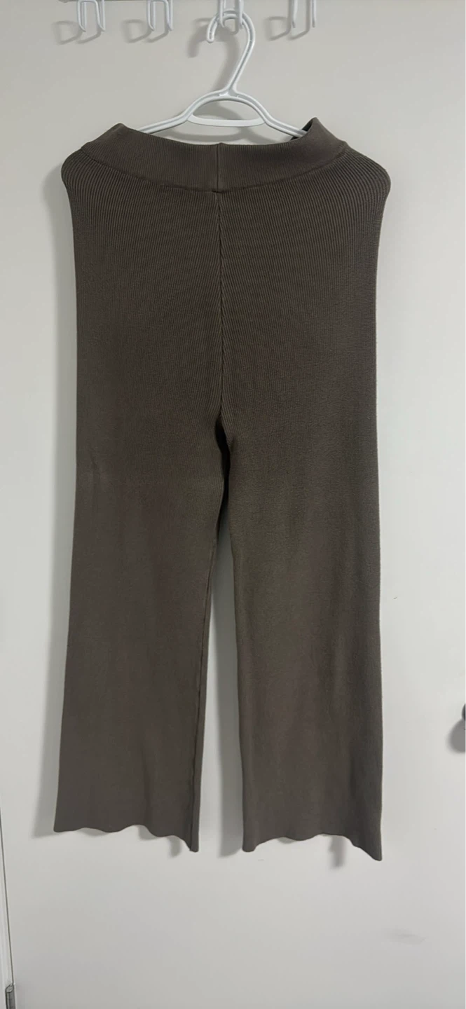 Ribbed Mock Neck Top and Pants Set - photo 2