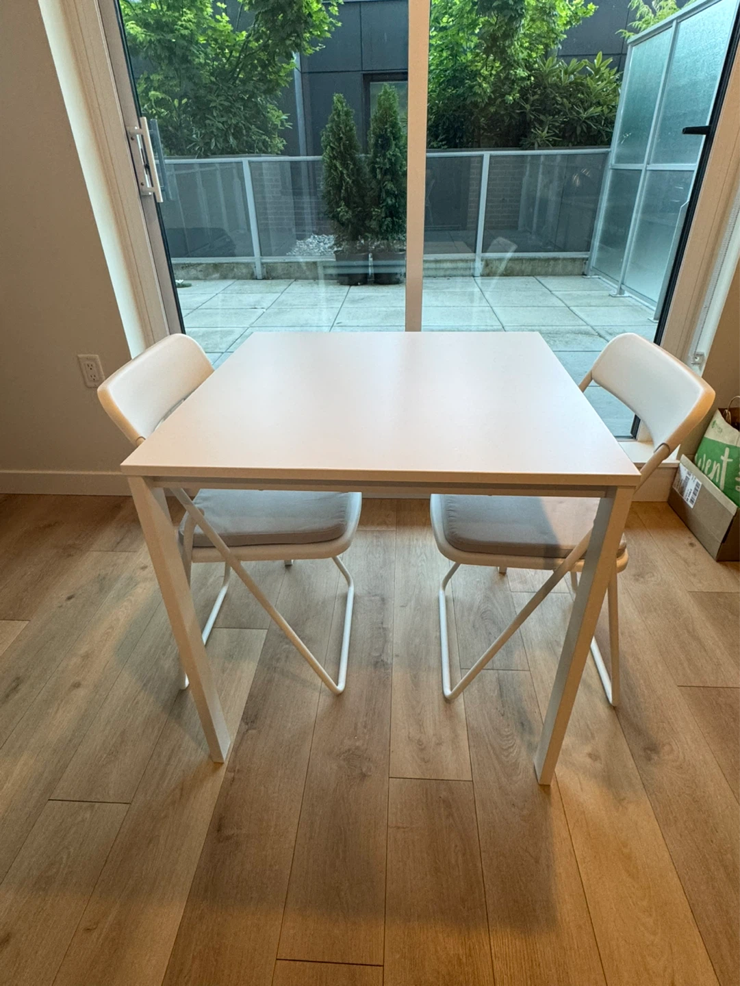 4 IKEA VIHALS Folding Chairs + Chair Pads - photo 3