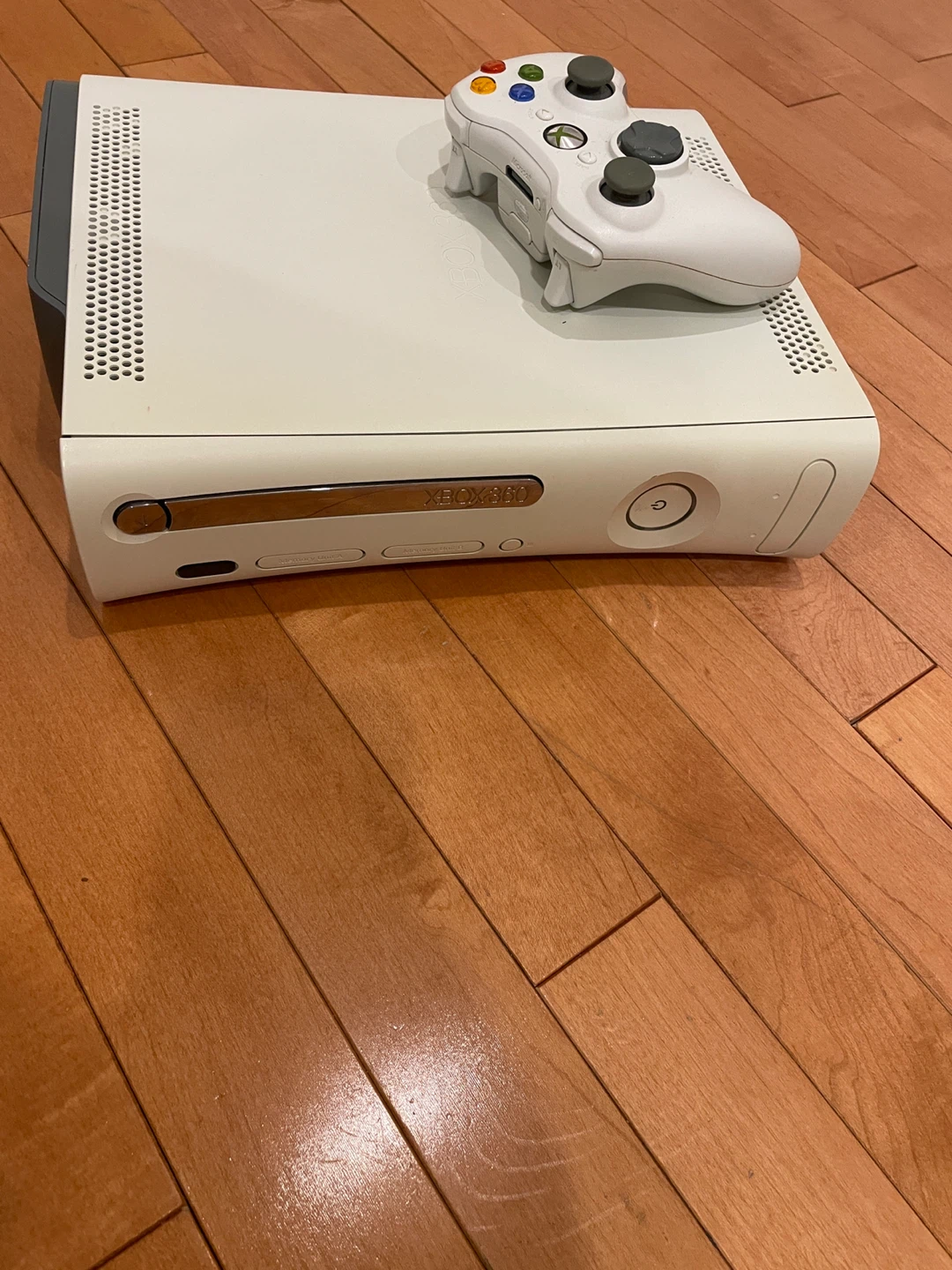 Xbox 360 Console with Controller