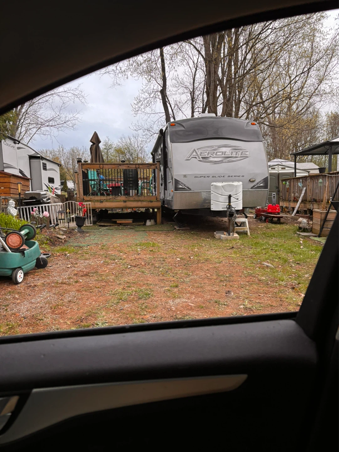 Aerolite Super Slide Series 315BHSL Travel Trailer