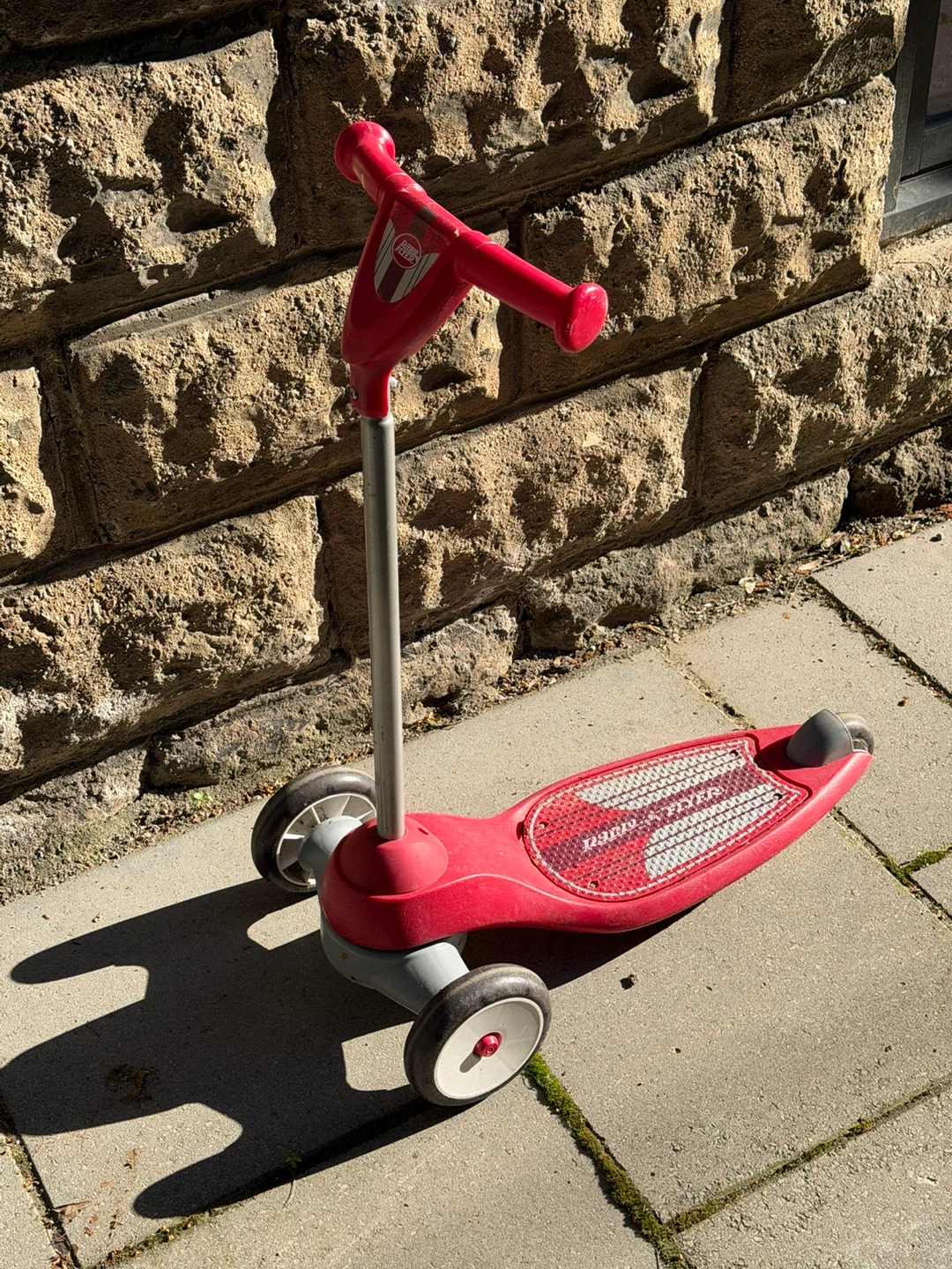 Radio Flyer Red 3-Wheel Scooter - photo 3
