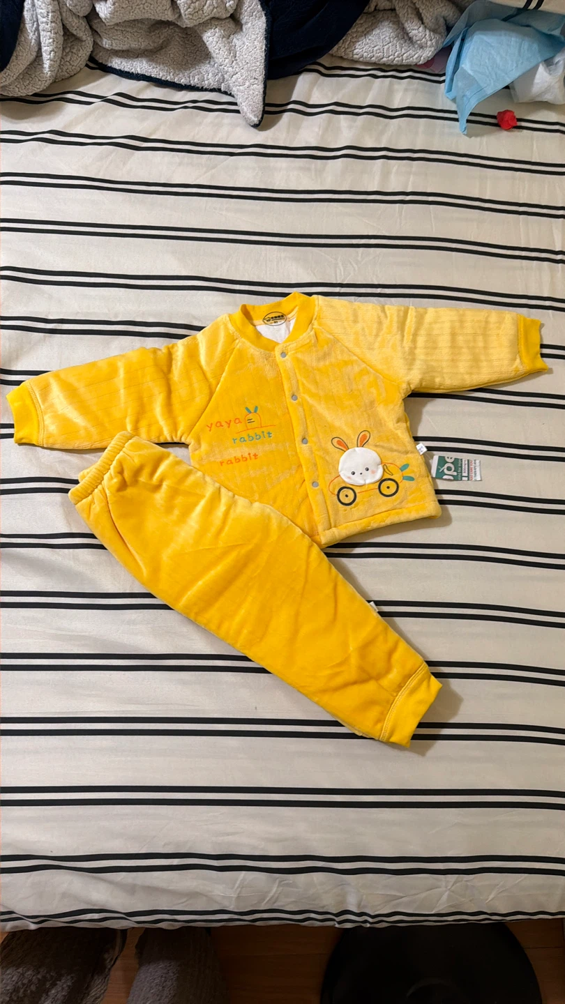 Yellow Velour Baby Pajamas Set - photo 2