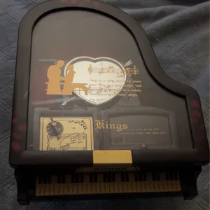 Kings Piano Music Box