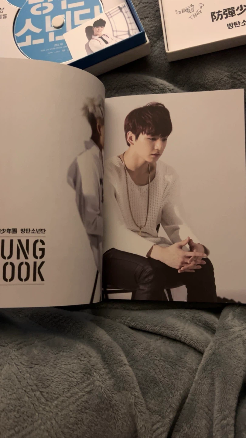 BTS Skool Luv Affair Album - photo 4