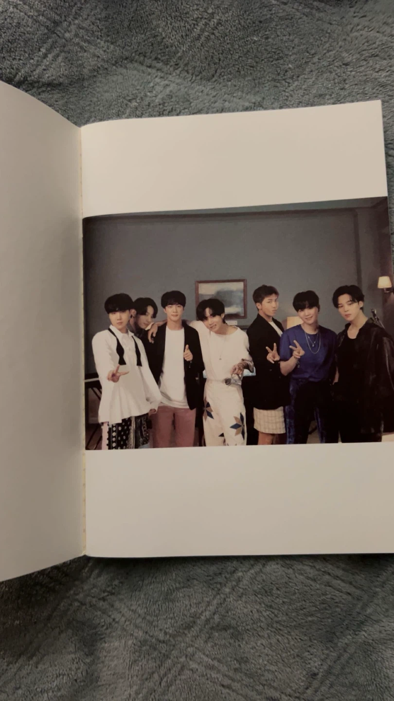 BTS BE "The Making Of" Photobook - photo 2