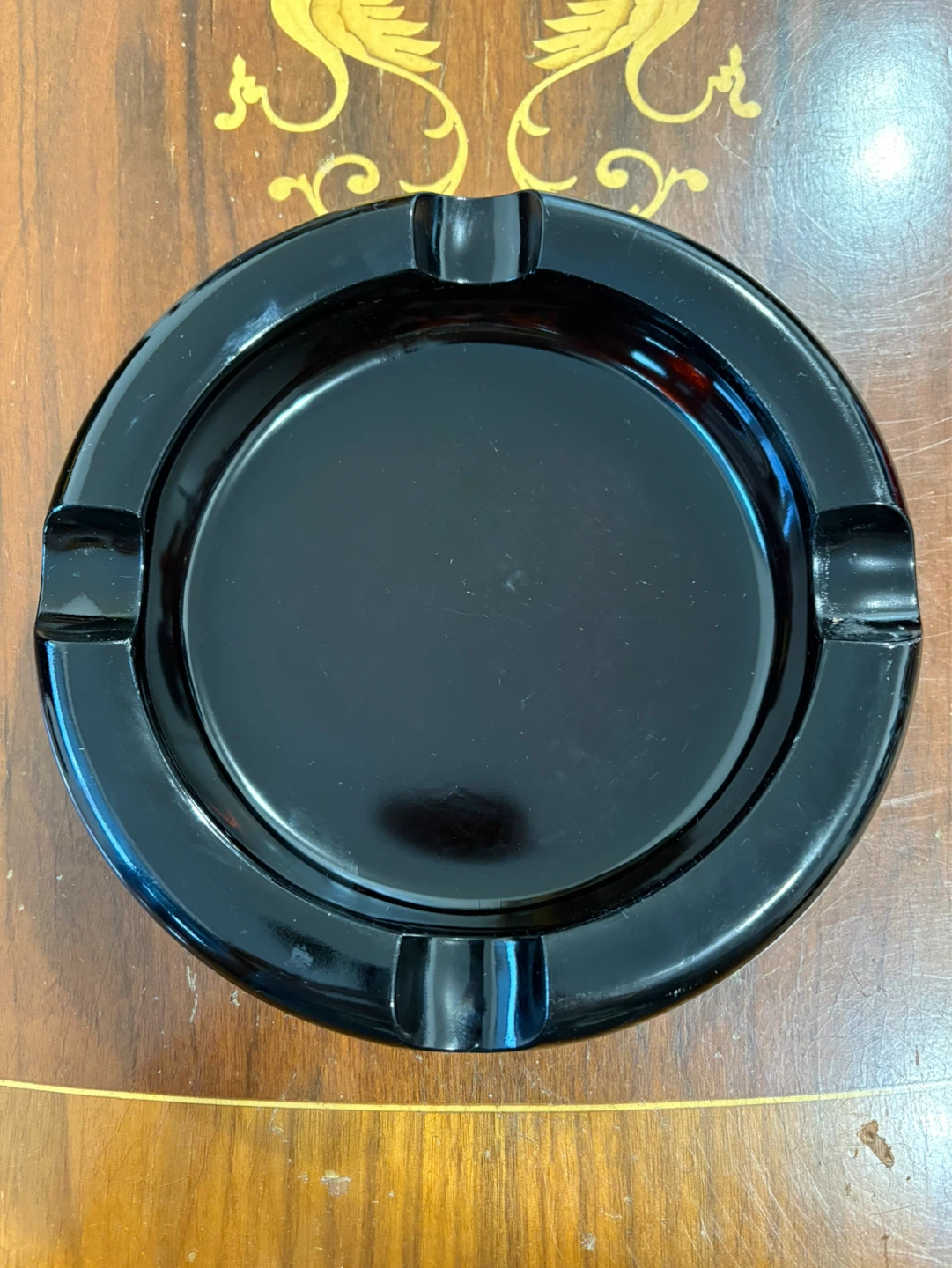 Vintage dark amber glass Cigar Ashtray