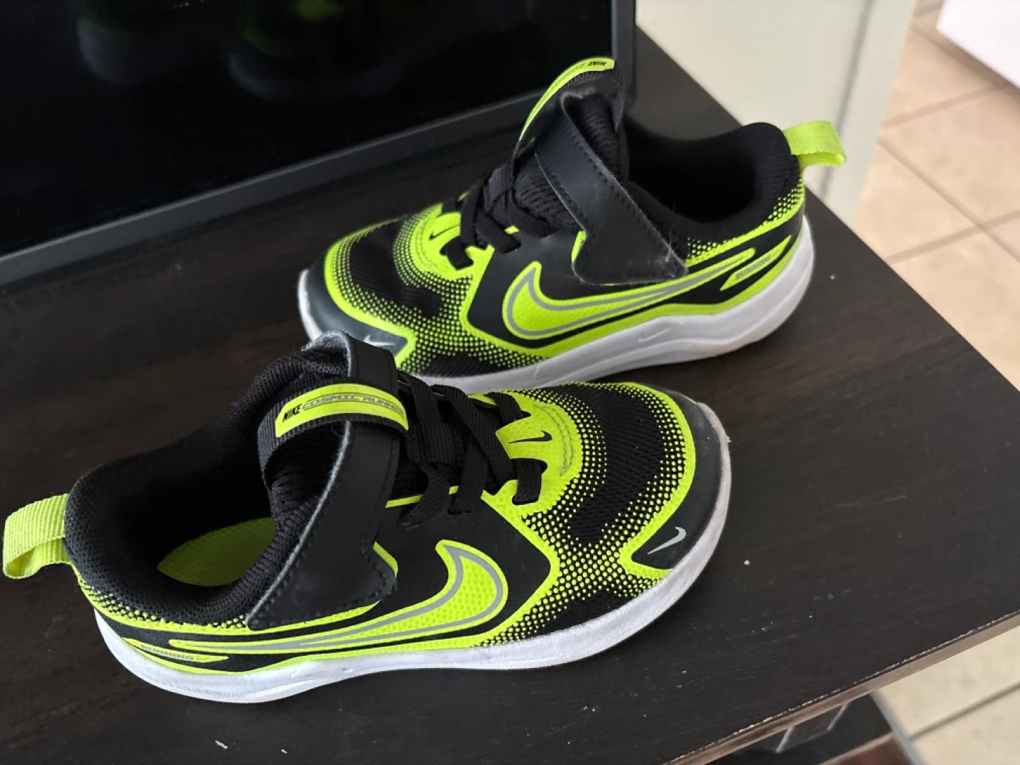 Nike Kids "Cosmic Runs" Running Shoes