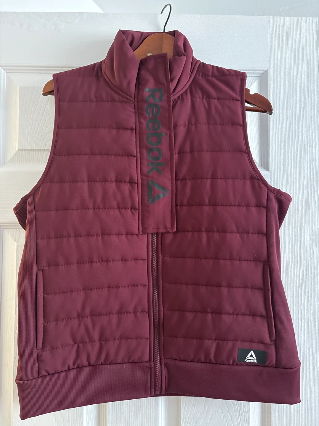 Reebok Puffer Vest - Burgundy