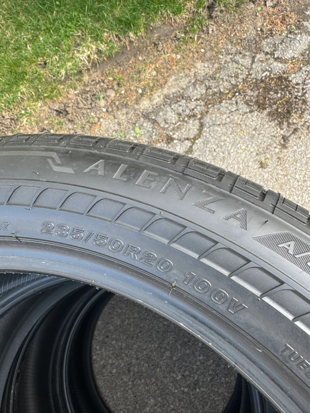 Bridgestone alenza 235/50R20 - photo 4