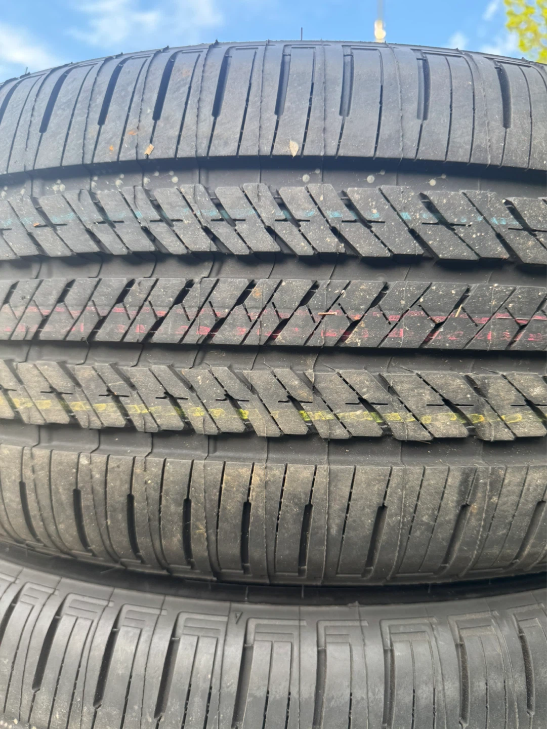 Bridgestone alenza 235/50R20 - photo 3