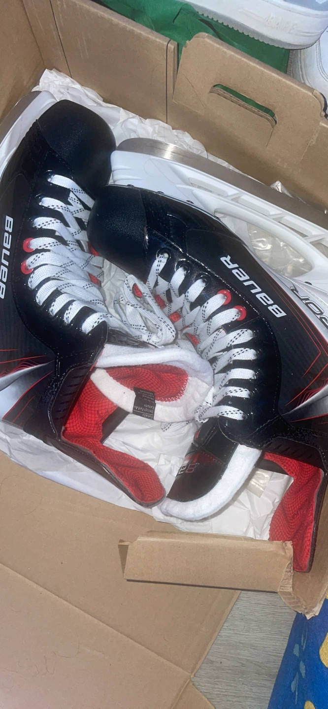 NEED GONE TODAY/[BAKED] NEW BAUER Vapor Fly30 Ice Skating Shoes