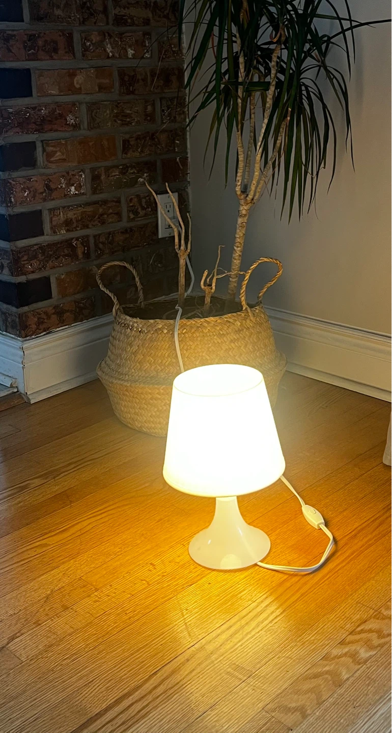 White Table Lamp - photo 2