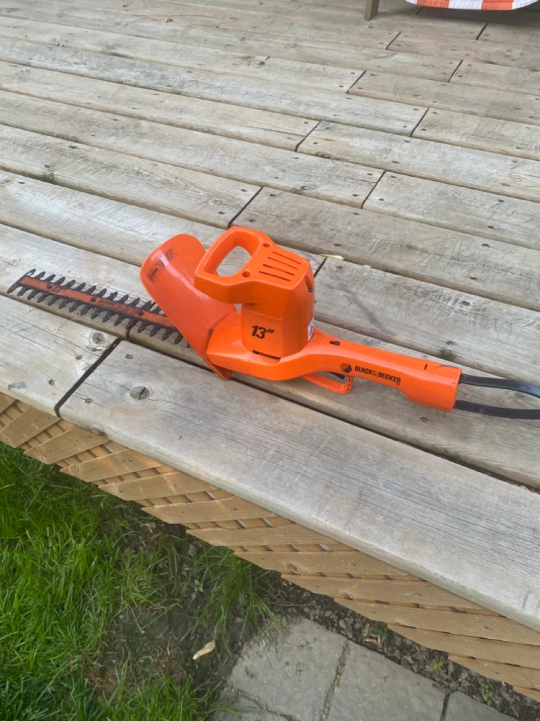 Black + Decker Hedge Trimmer 13"