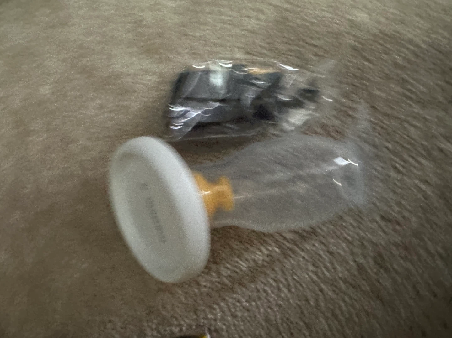 Medela Silicone Breast Milk Collector - photo 2