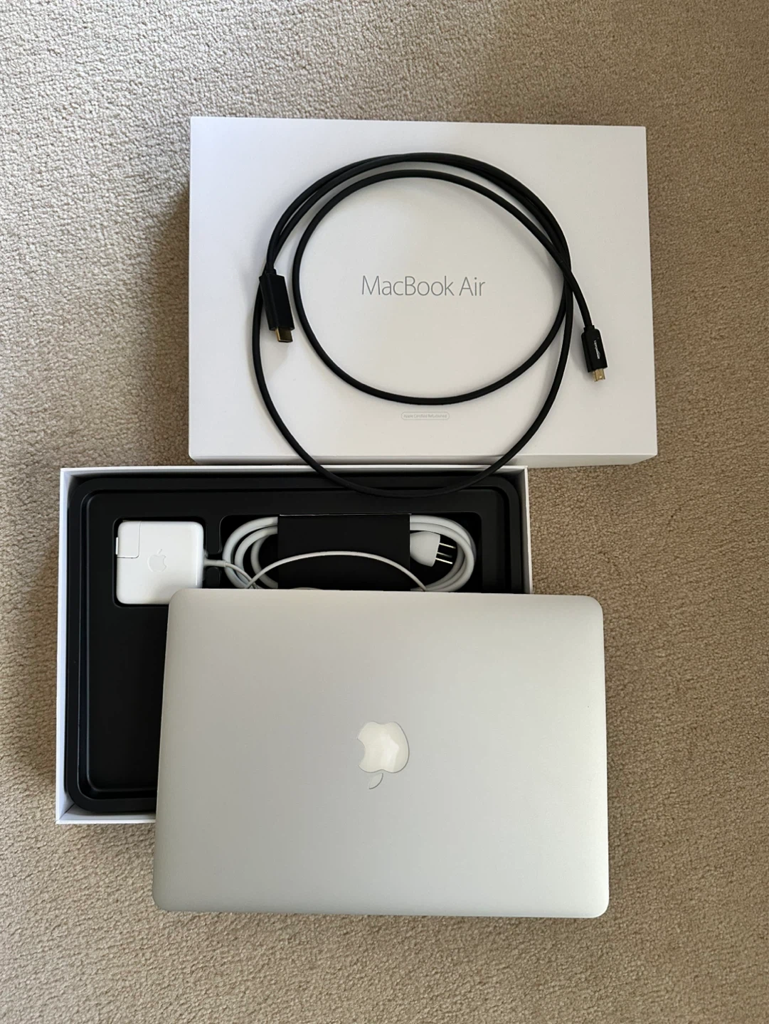Apple MacBook Air (13-inch, Early 2015) Laptop - photo 2