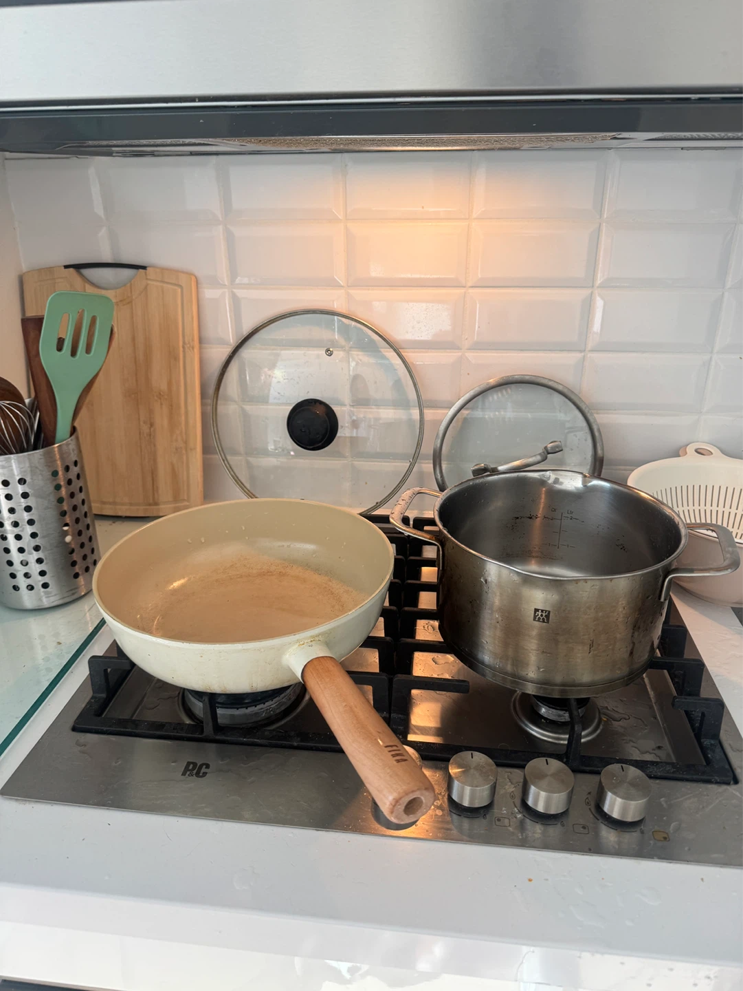 Zwilling Cooking Pot, Frying pan with lids and others